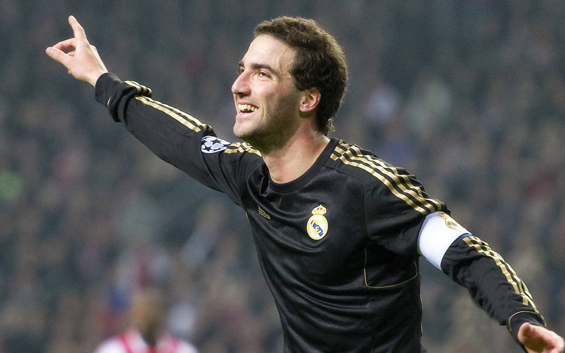 汉堡队客场失利,降级形势岌岌可危,昨晚汉堡队比赛