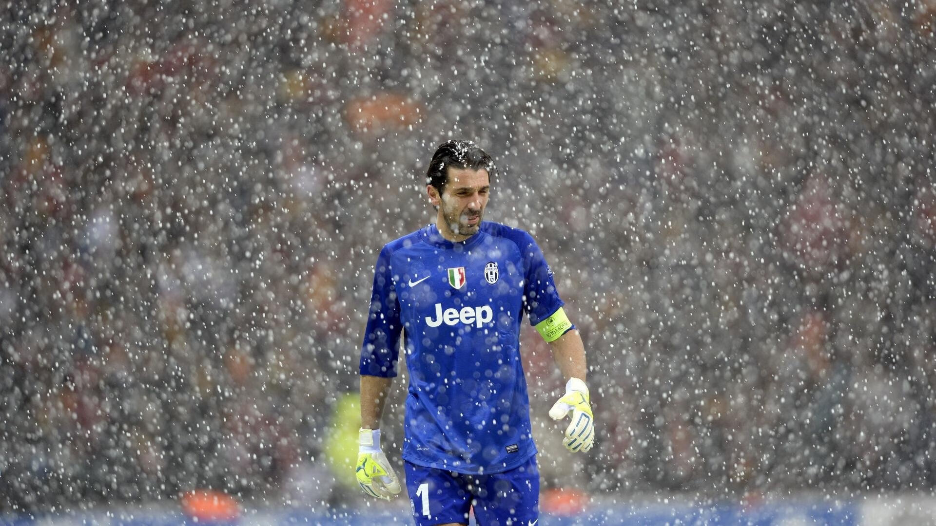 腾讯电竞赛事吸引全球顶尖战队，腾讯电竞抵达梦想的另一种道路